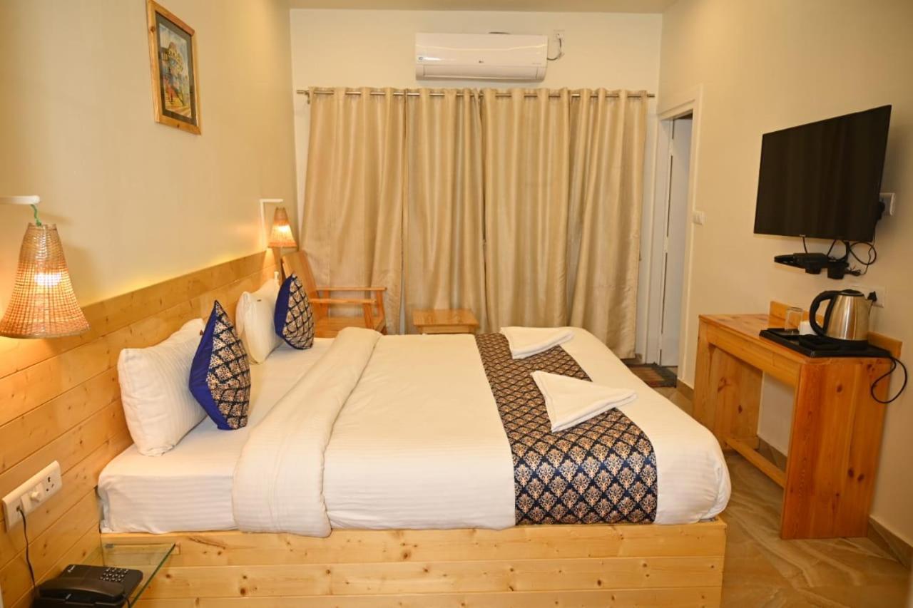Hotel Ganga Graden Varanasi Cameră foto